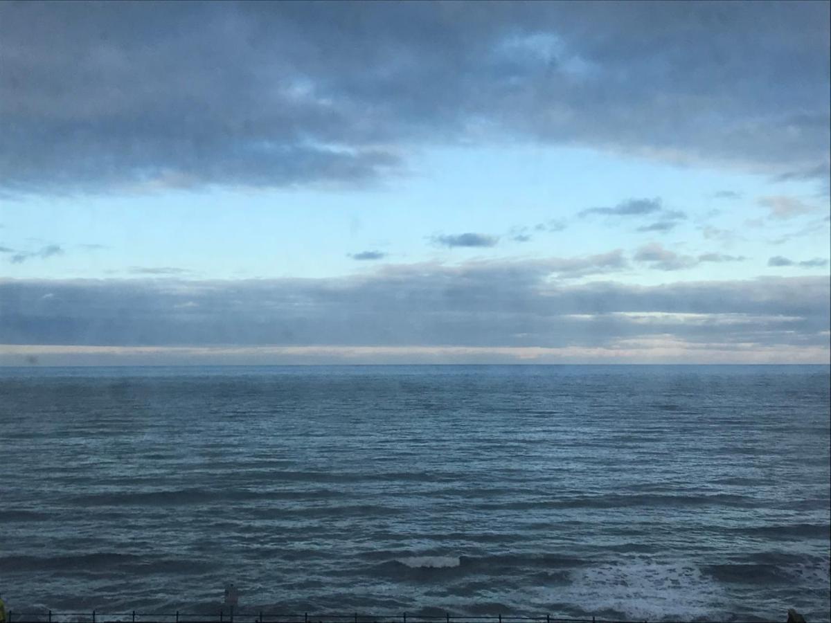 Seaview North Bay Holiday Home Apartment Scarborough Esterno foto